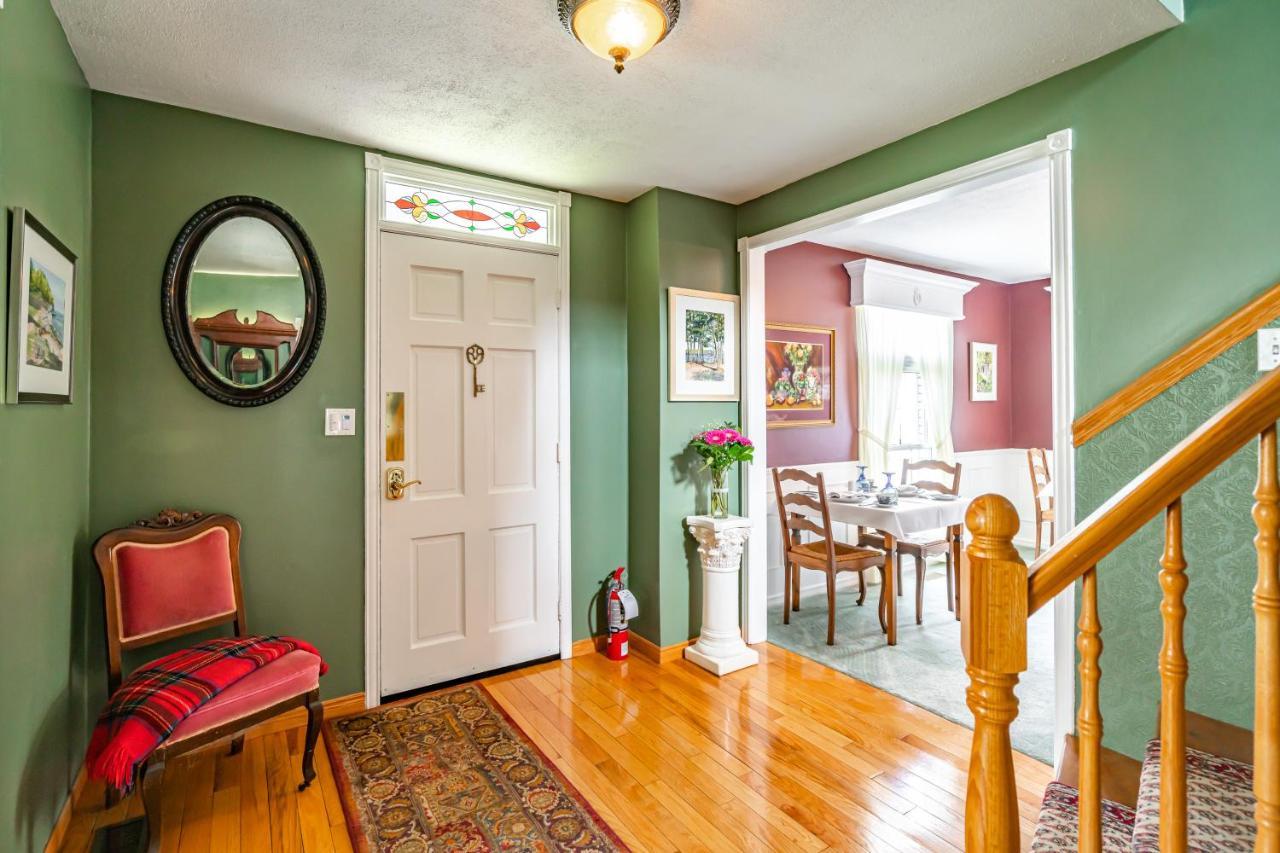 Abacot Hall Bed & Breakfast Niagara-on-the-Lake Eksteriør billede