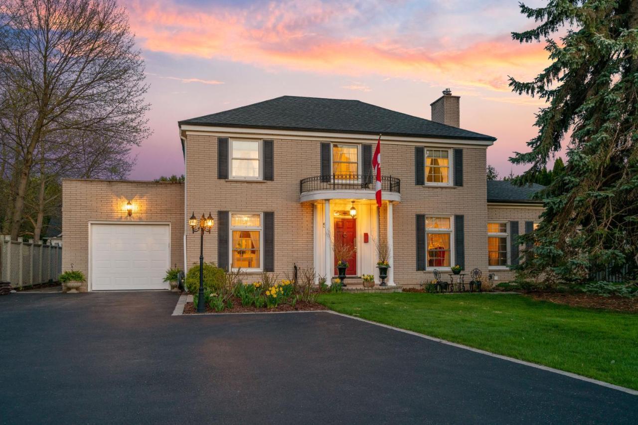 Abacot Hall Bed & Breakfast Niagara-on-the-Lake Eksteriør billede