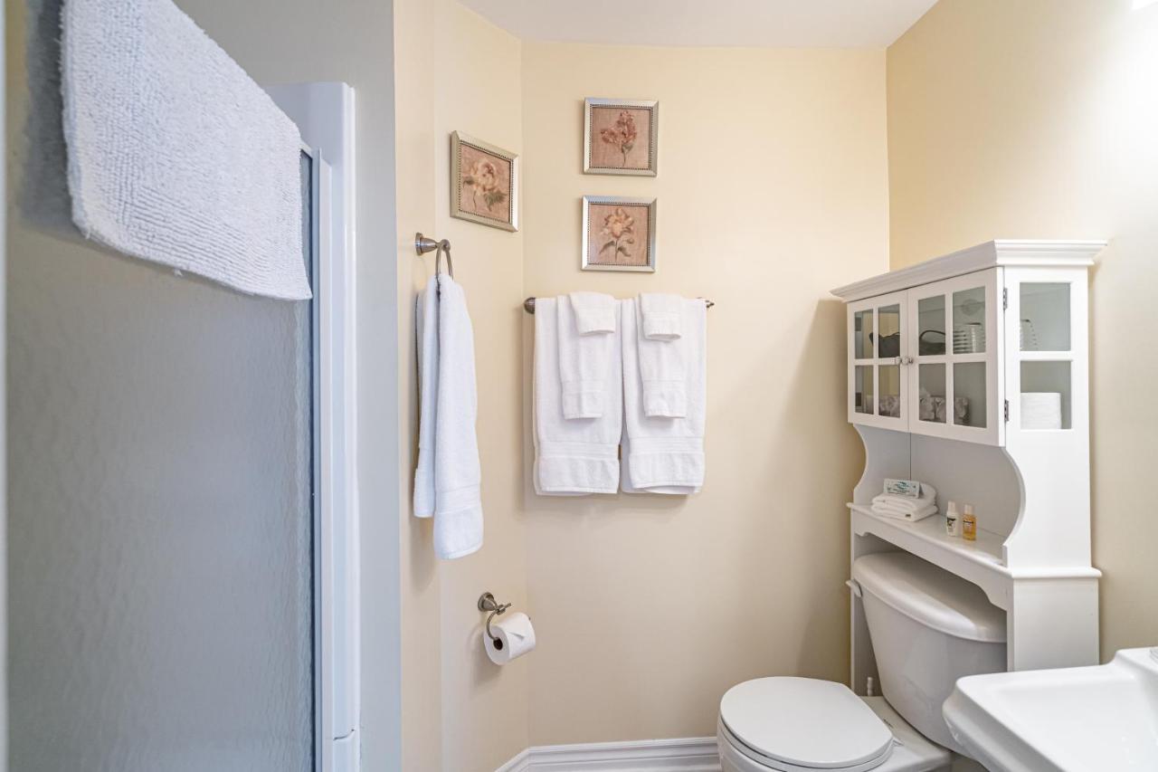 Abacot Hall Bed & Breakfast Niagara-on-the-Lake Eksteriør billede